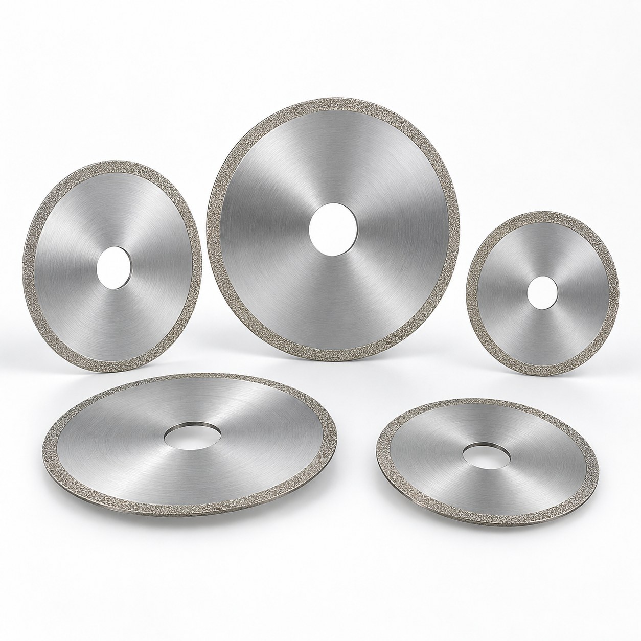Vacuum-brazed diamond hole saw family
